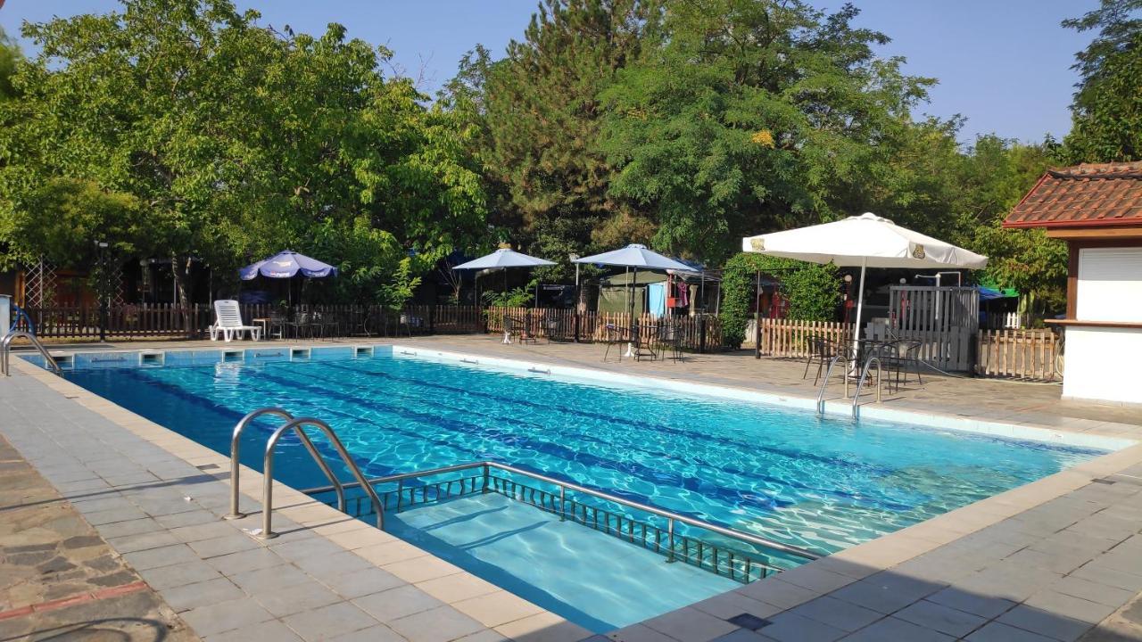 Camping Mitikas And Bungalows Plaka Litochorou Exterior photo